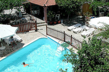 Voula Apartments Aegina Экстерьер фото